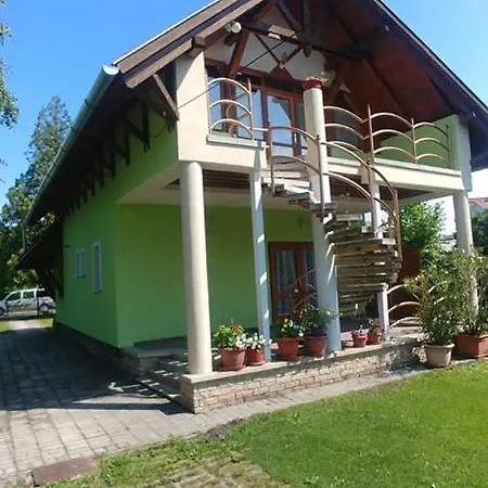 Rigo Foldszinti Apartman Lejlighed Balatonfenyves